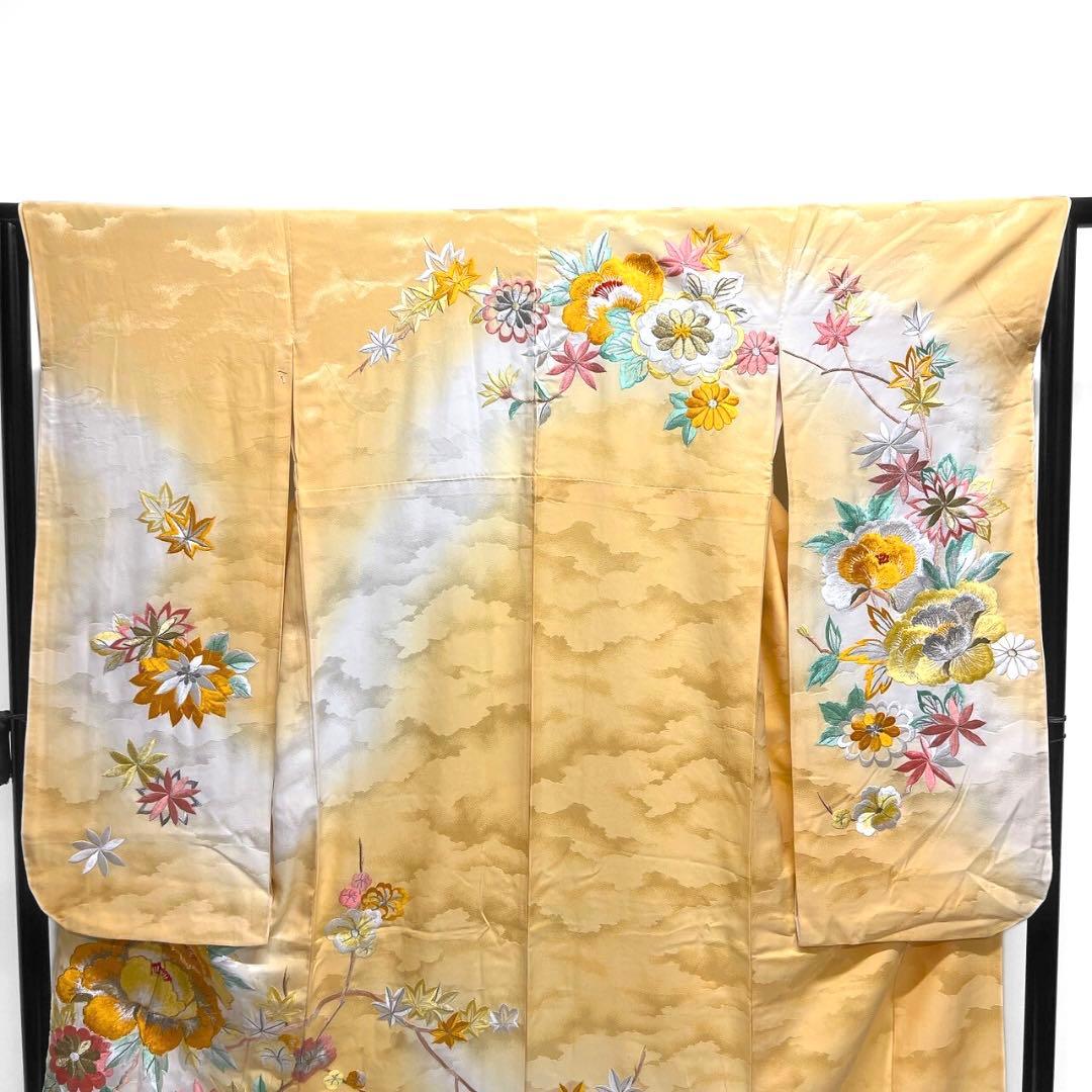 セミアンティーク　金駒刺繍　刺繍　牡丹　菊花　霞地紋　振袖　着物　094w p