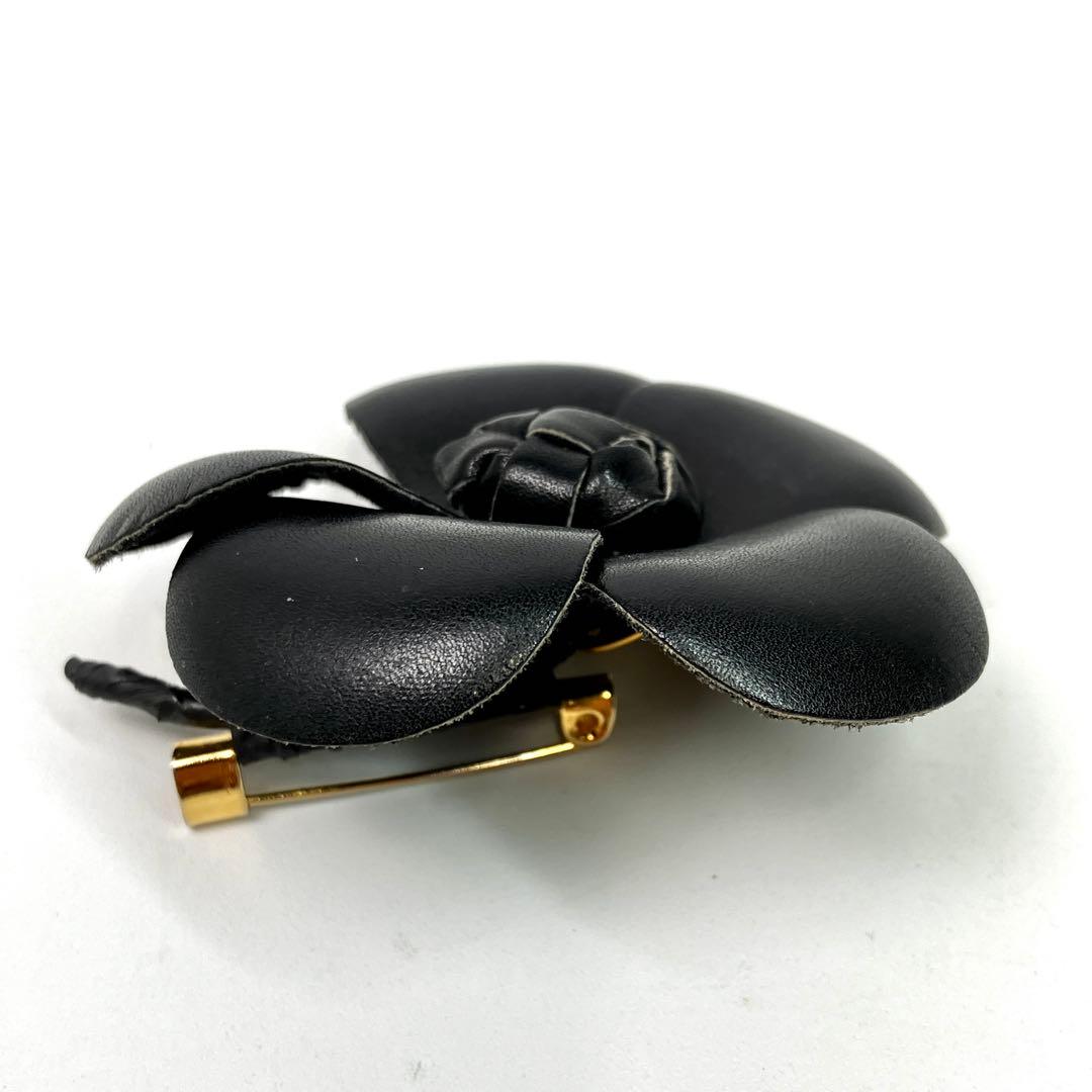 CHANEL カメリア コサージュ ブローチ シャネル レザー ブラック ミニ