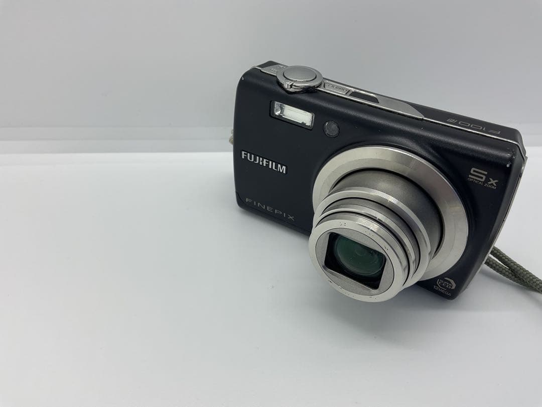 FUJIFILM FinePix F100fd デジタルカメラ