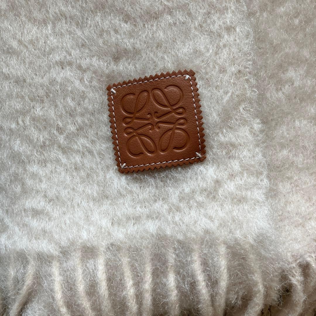 ロエベ　マフラー　(専用です)