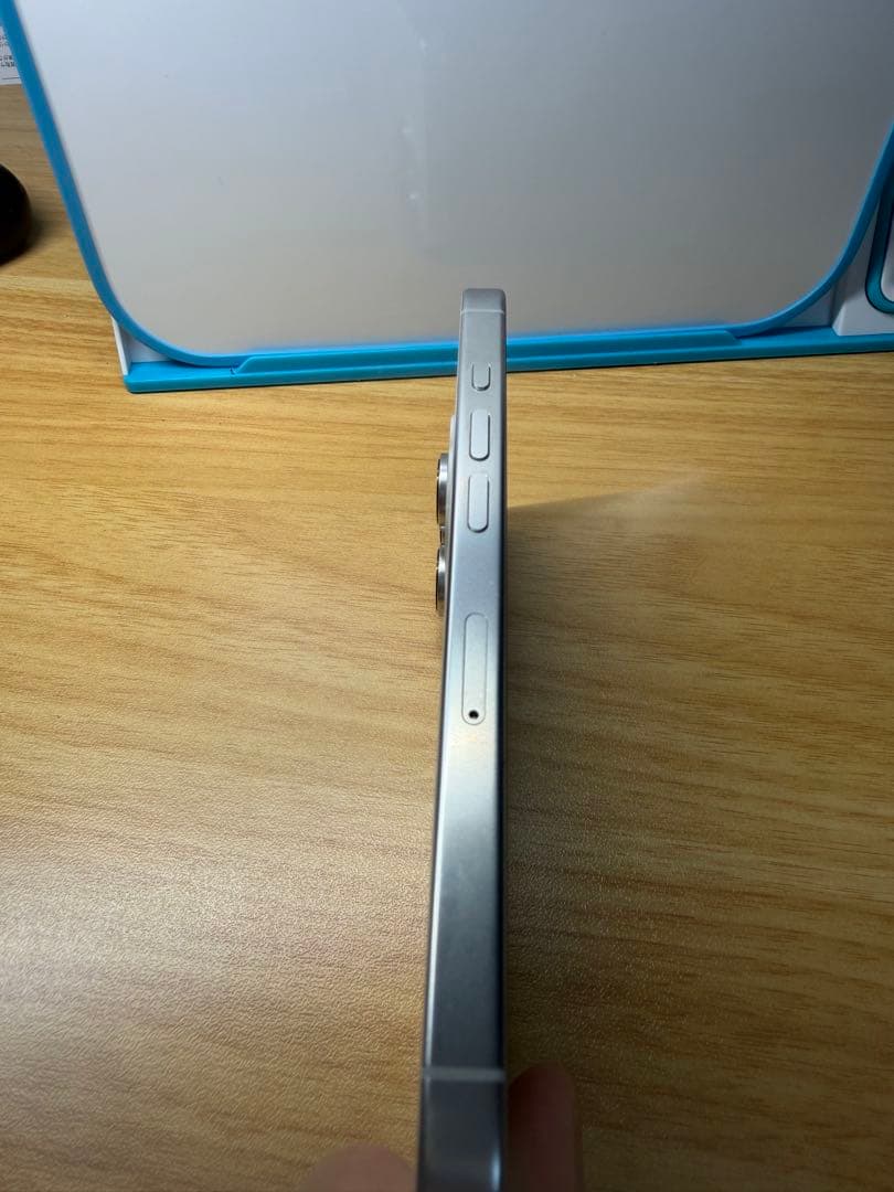 iPhone16 Pro ホワイト256GB バッテリー93％