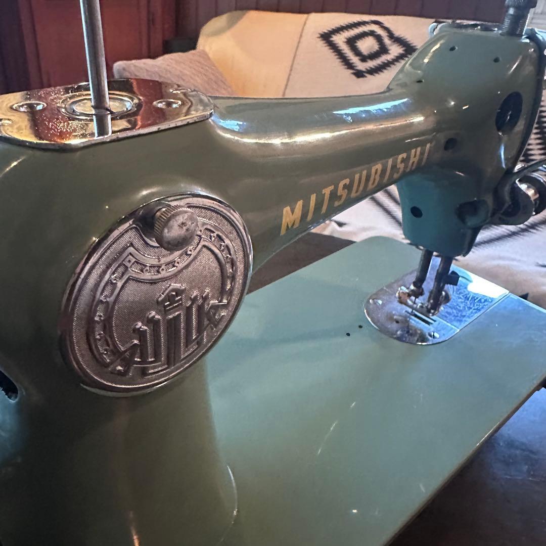 ビンテージ　レトロ　三菱　手動式　ミシン　オブジェ