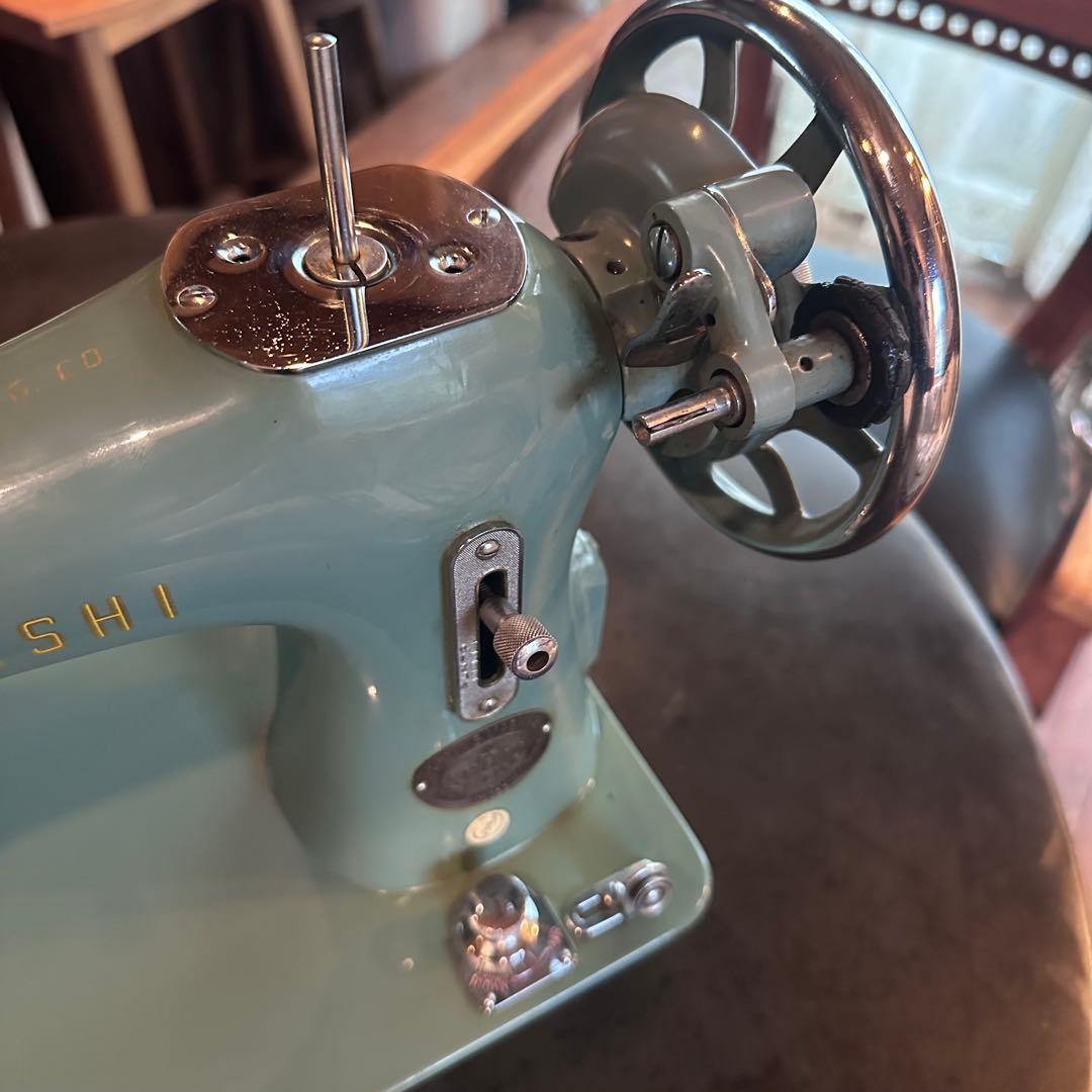 ビンテージ　レトロ　三菱　手動式　ミシン　オブジェ