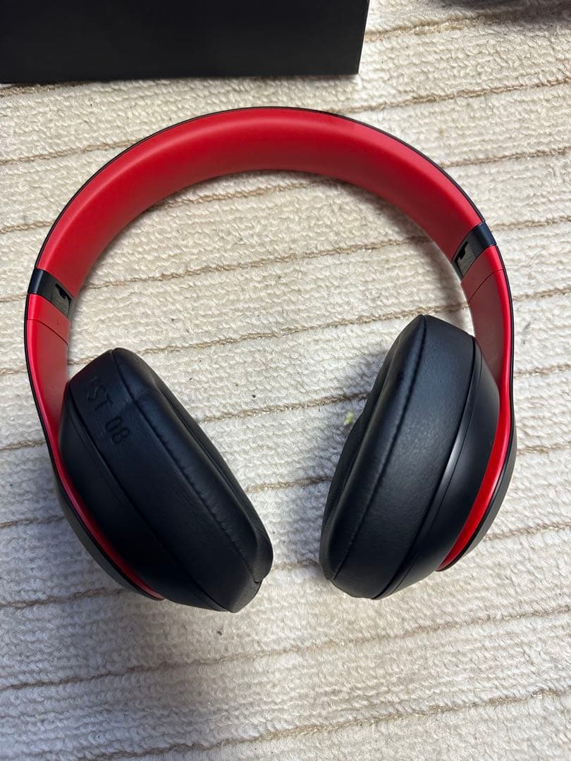 Beats Studio3 Wireless ブラック/レッド