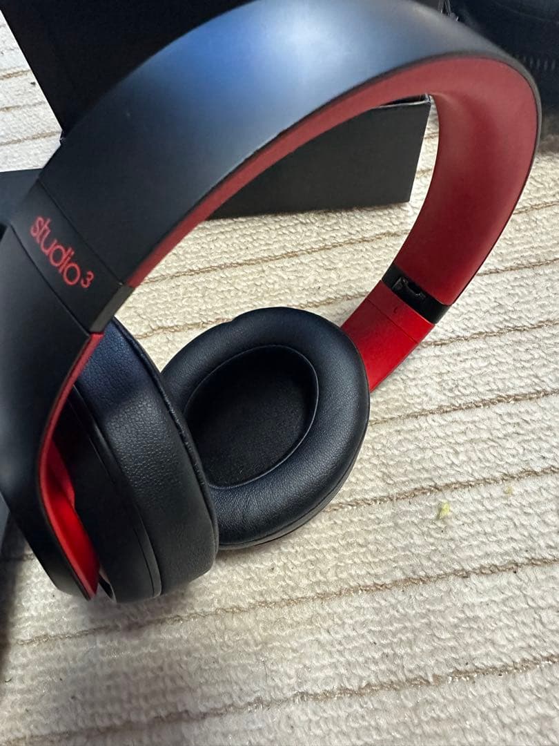 Beats Studio3 Wireless ブラック/レッド