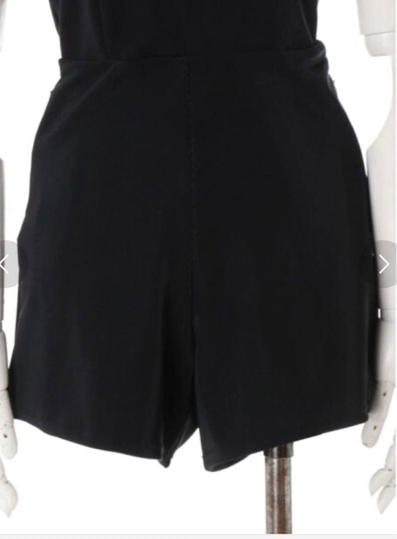 新品タグ付き UN3D アンスリード バックストラップオールインワン 水着