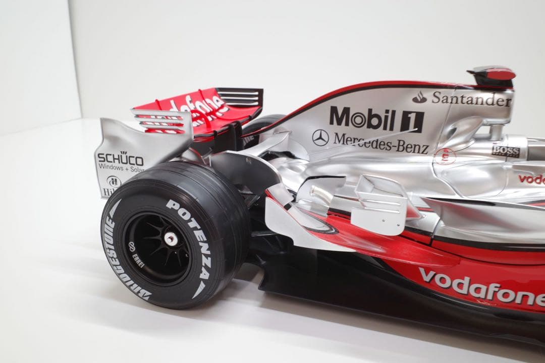 【限定1/8】マクラーレンMP4-23 (全長60cm) ※お問合せ下さい！