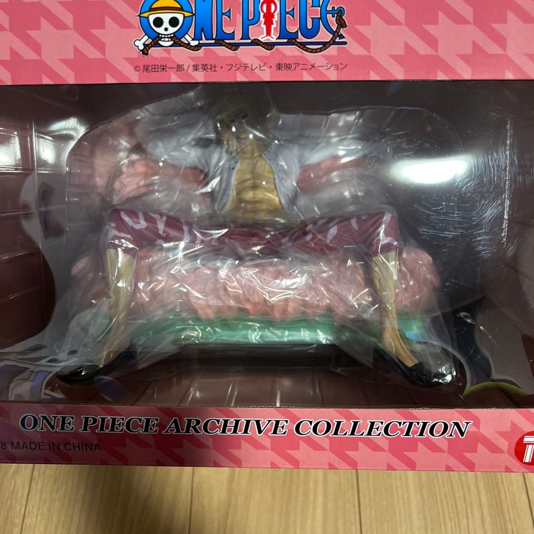 ワンピース　アーカイブコレクション　ドンキホーテ　ドフラミンゴ　未開封