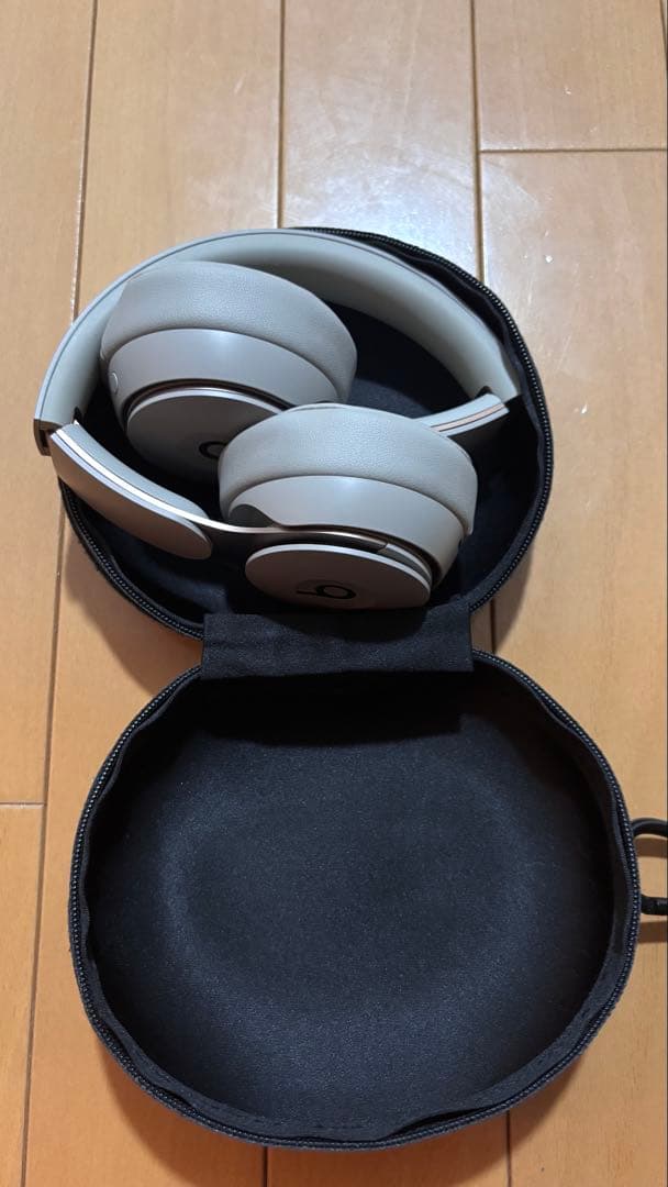 Beats ワイヤレスヘッドホン SOLO PROケース付き