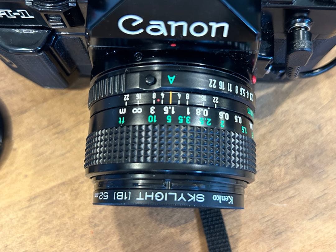 Canon A-1 　レンズ付き