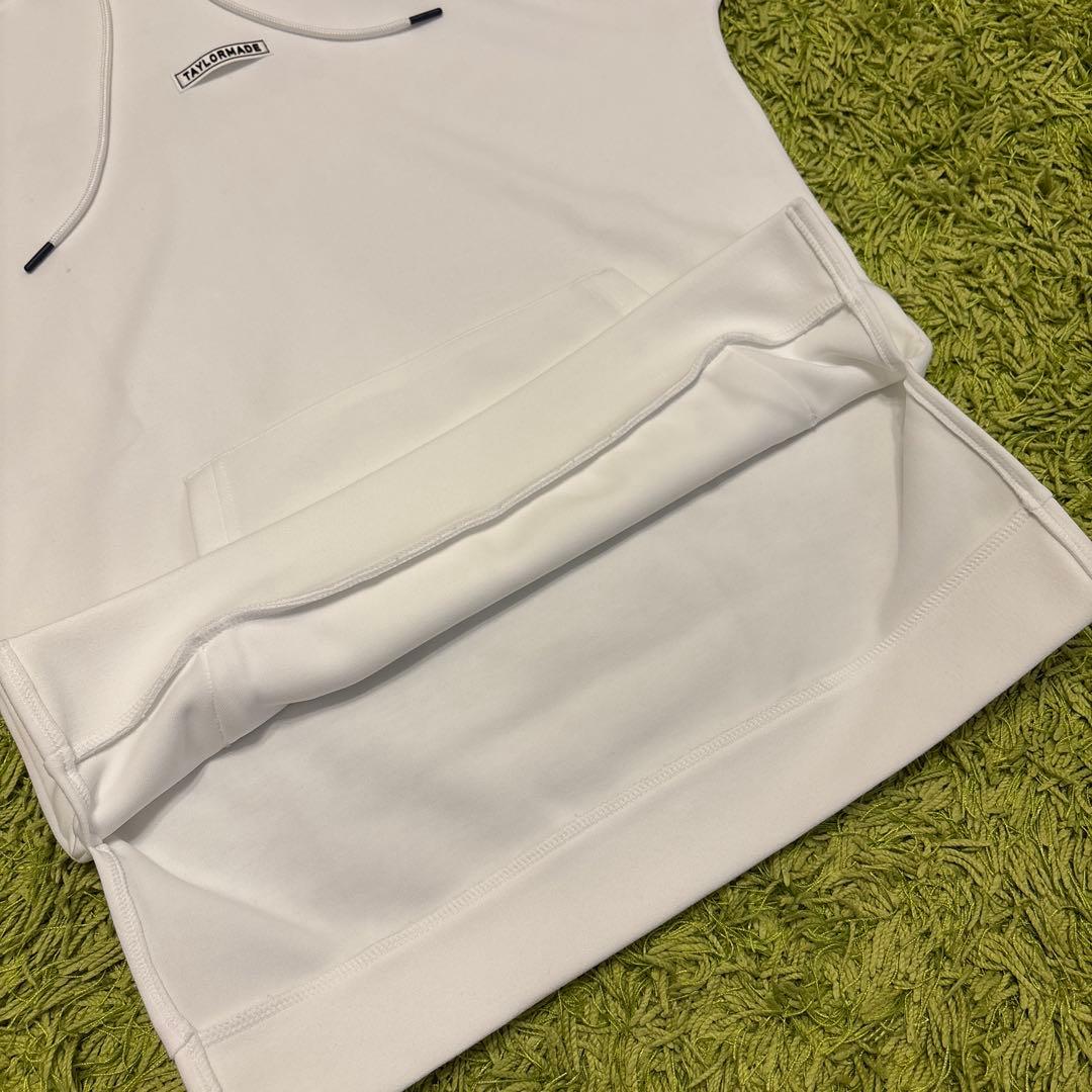 【TaylorMade】新品✨S フード付きロゴトレーナー　スリット付き　秋冬