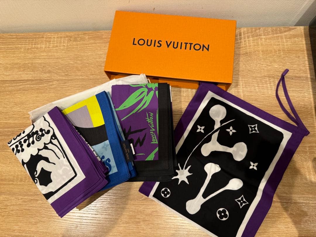 非売品 箱付き LV カレ ハンカチ3枚 巾着1枚セット