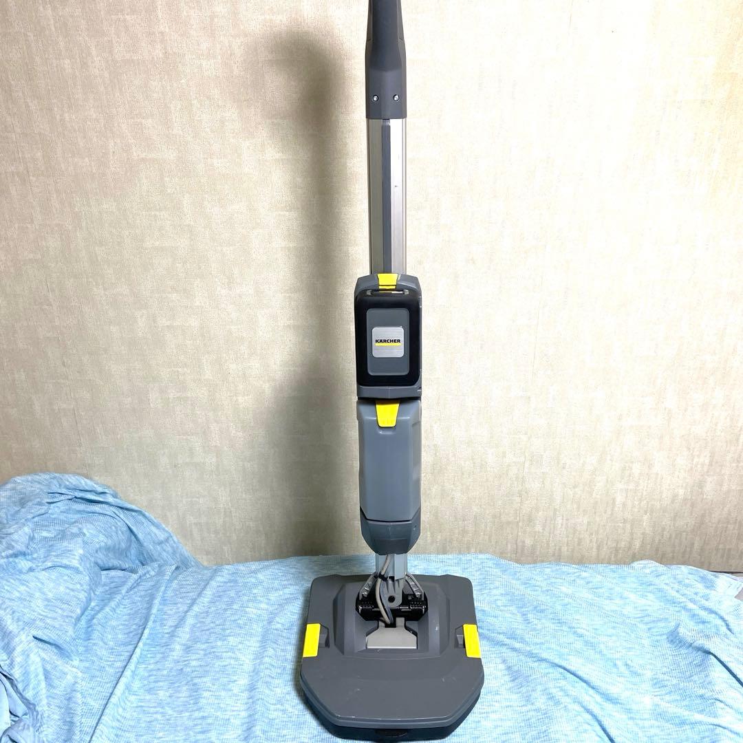 【美品】ケルヒャー 業務用手押し式床洗浄機 急速充電器 バッテリー2コセット