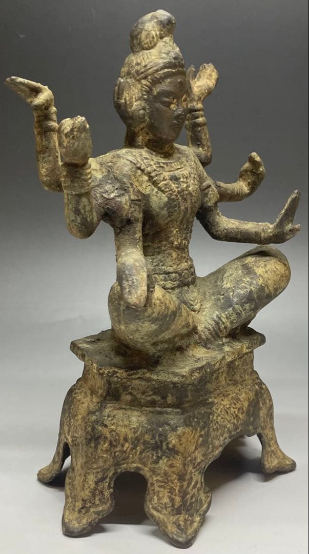 自在菩薩坐像　六手観音像　鉄製　C3120