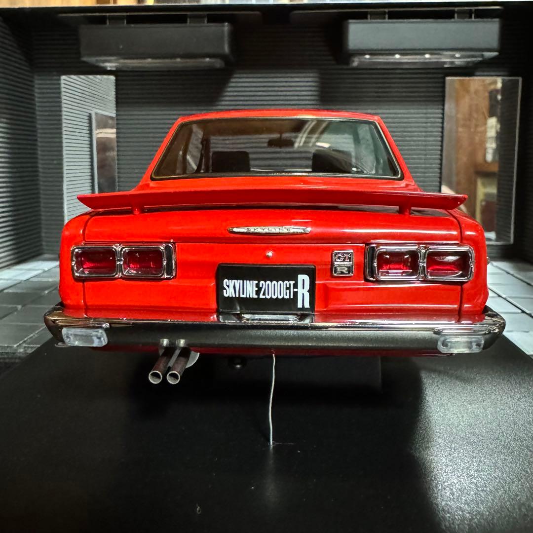 激レア未展示品 オートアート 1/18 スカイライン 2000 GT-R 赤