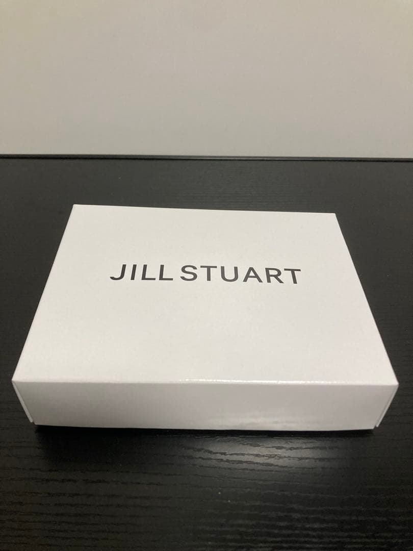 【未使用】定価¥16500円JILLSTUART ジルスチュアート　財布