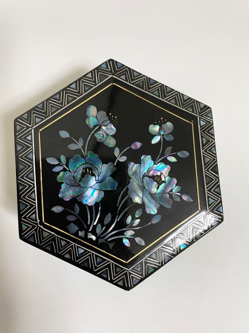 螺鈿細工 小物入れ　美術品　アンティーク　工芸品　螺鈿