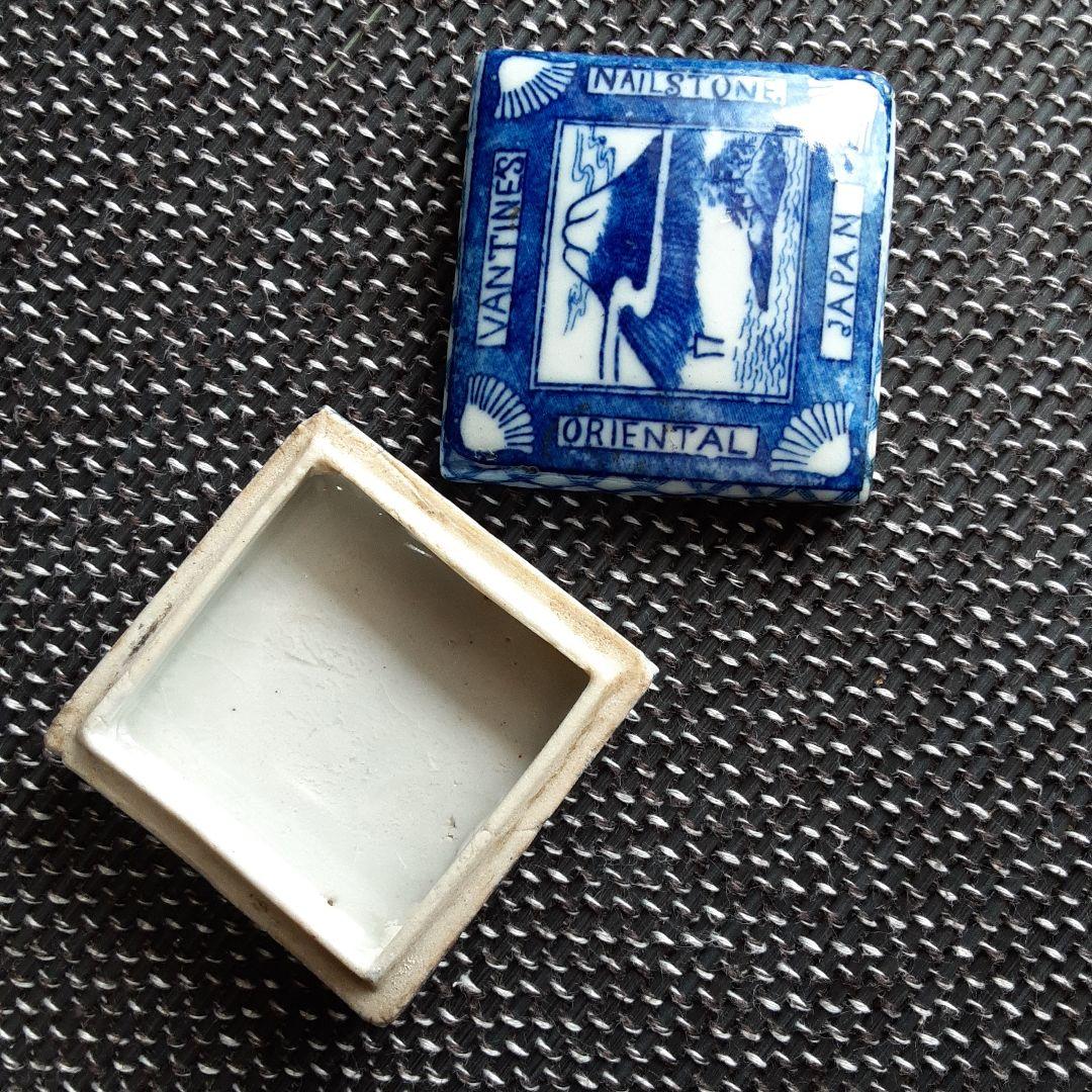古い陶磁器小箱/幕末明治化粧香水瓶/日本富士山水画小物道具入/里帰り鼻煙壺根付