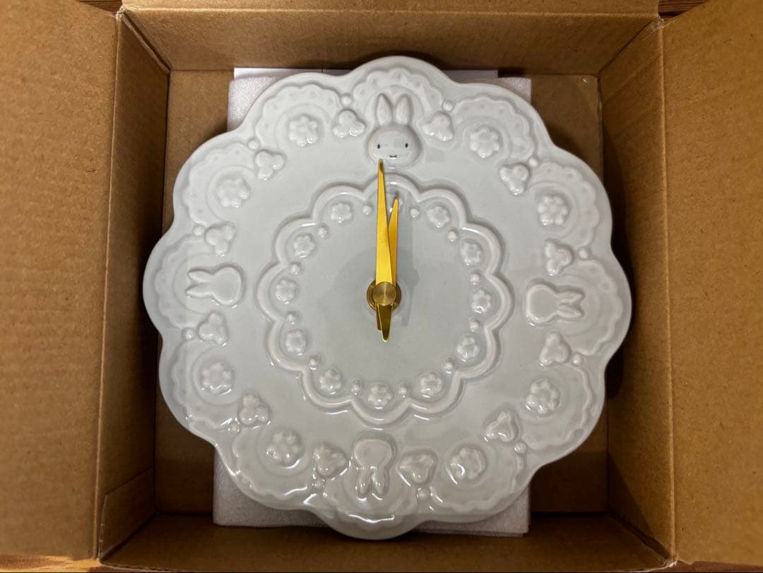 【新品未使用】フラワーミッフィー限定・お花の掛け時計