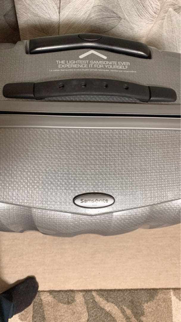 samsonite スーツケー スグレー 大容量軽量 4輪TSAロック