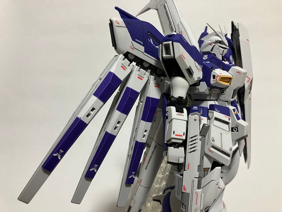 MG ガンプラ 塗装済み完成品　Hi-ν GUNDAM Ver.Ka