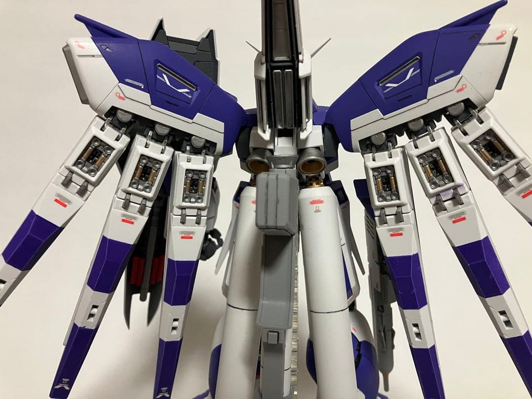MG ガンプラ 塗装済み完成品　Hi-ν GUNDAM Ver.Ka