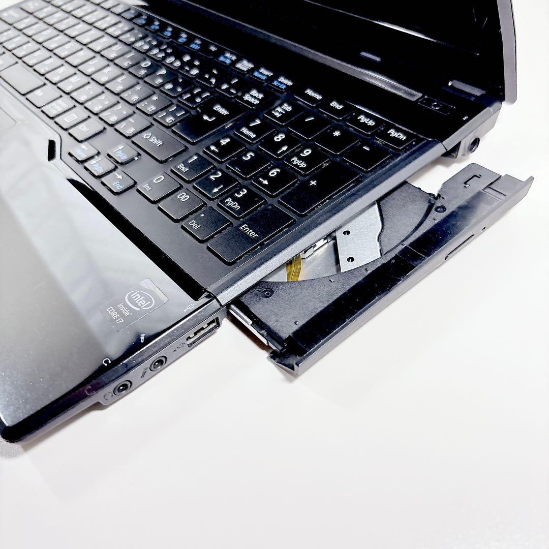 高性能Core i7✨メモリ8GB SSDで快適 カメラ ノートパソコン 富士通