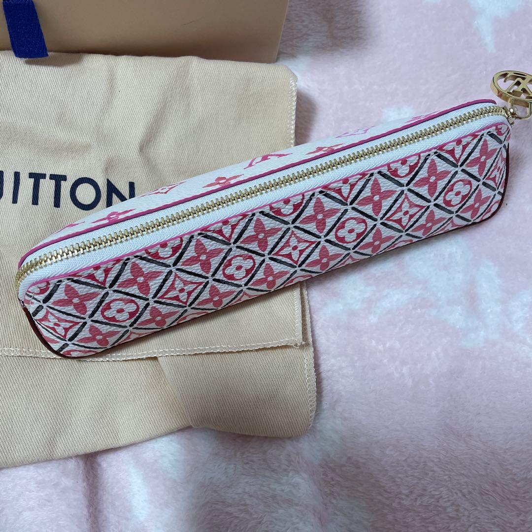 ルイヴィトン　ペンケース