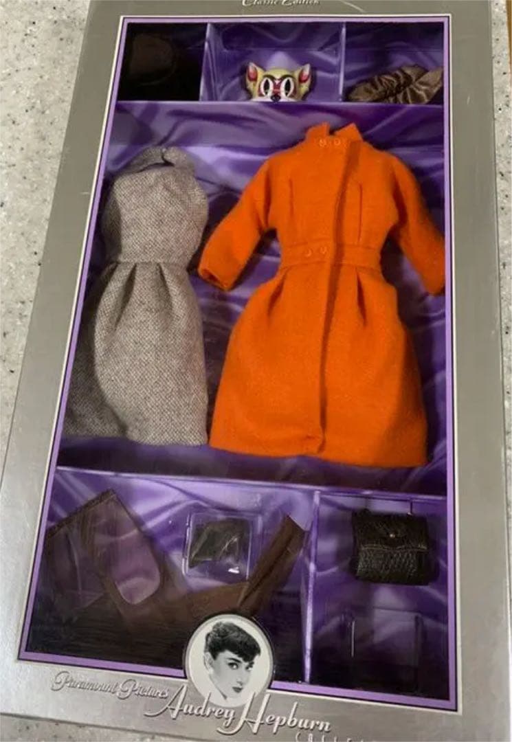 Barbie バービー人形　ドレスセット