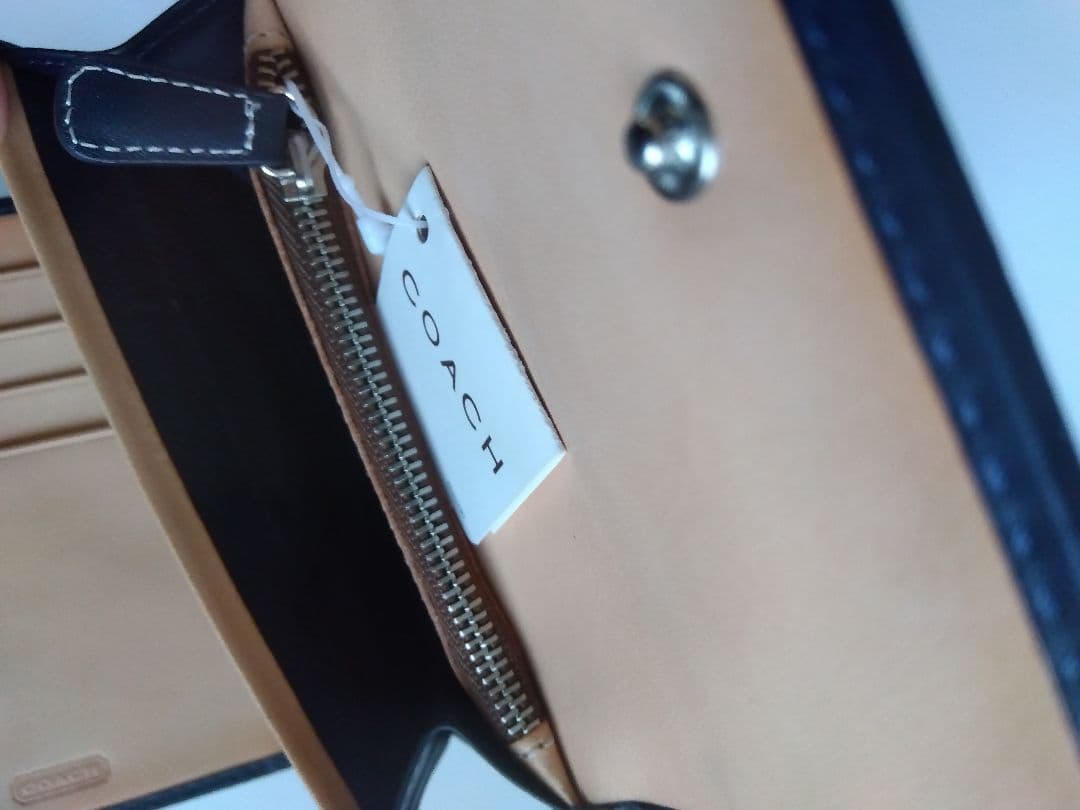 COACH 三つ折り財布 ネイビー