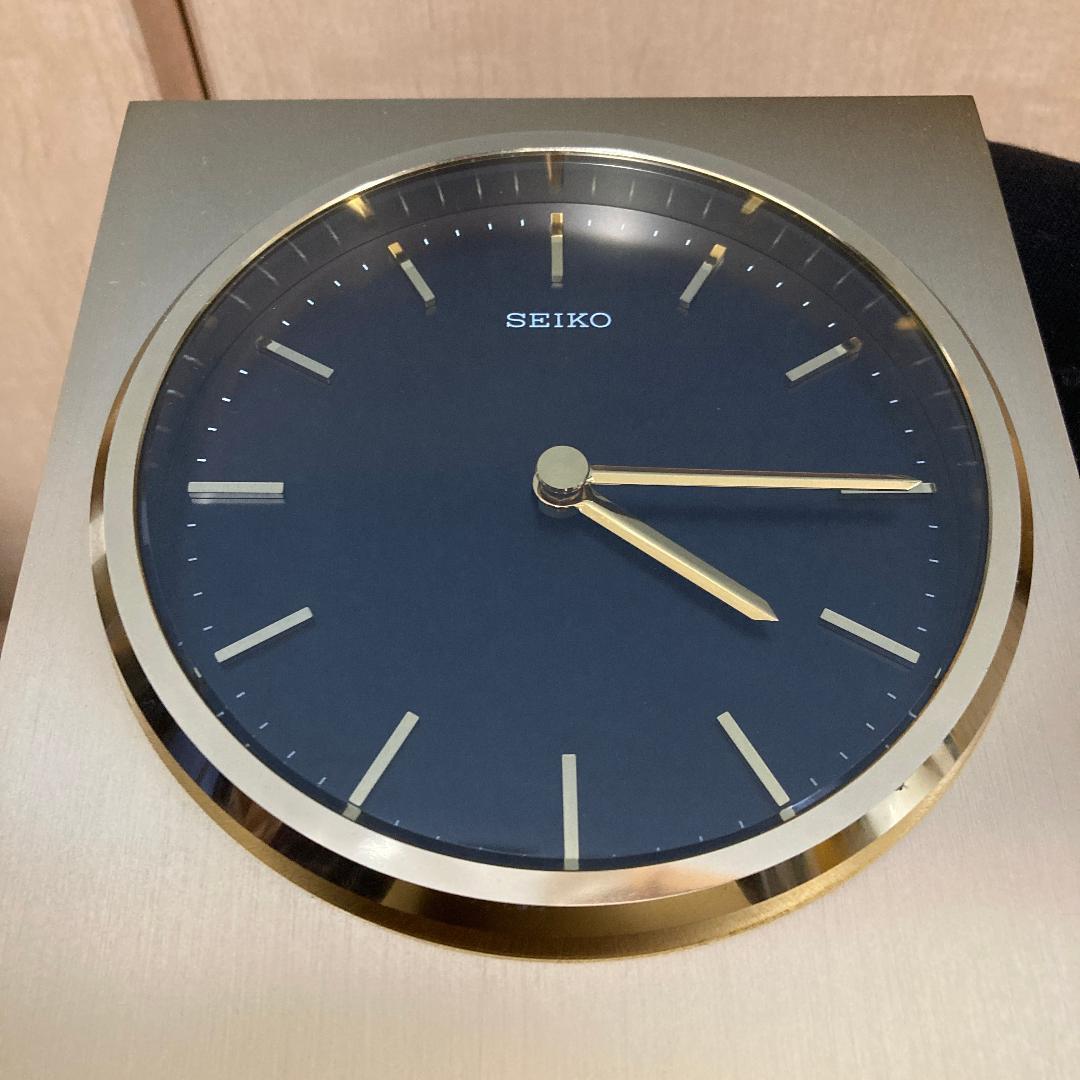 レア SEIKO セイコー デザイナー ゴールド QUARTZ 正確稼働 レトロ