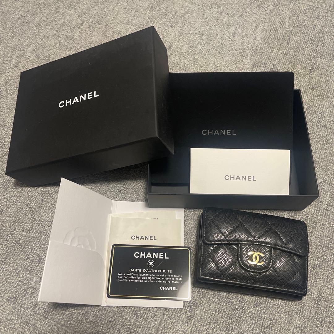 CHANEL 黒 レザー 三つ折り財布