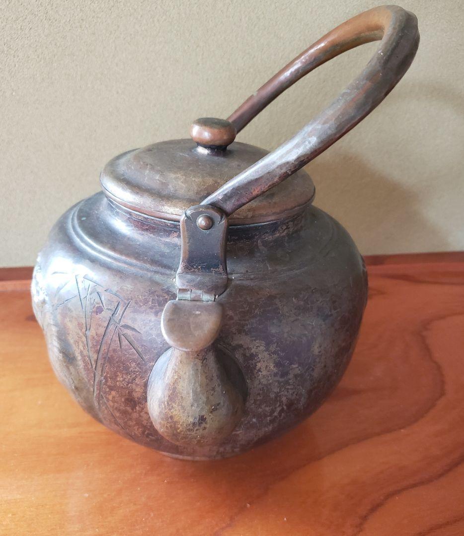 No216　大正・昭和期の 虎に不二図 の銅製 やかん(水注)