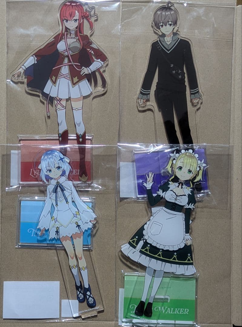 B賞 BIGアクリルスタンド（全4種）