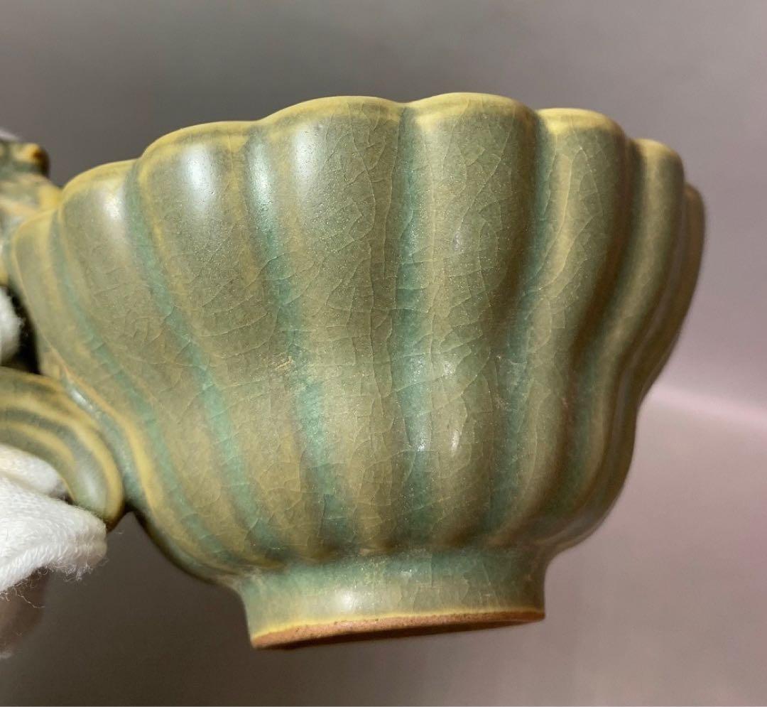 中国 菊形托付　手付菊形碗　f2221208