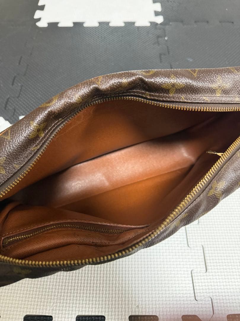 LOUIS VUITTON ショルダーバッグ モノグラム トロカデロ