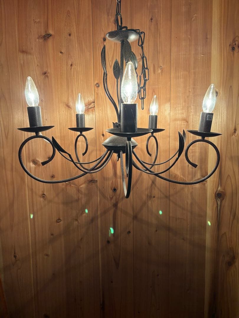 く*ま様 アイアンシャンデリア 6灯