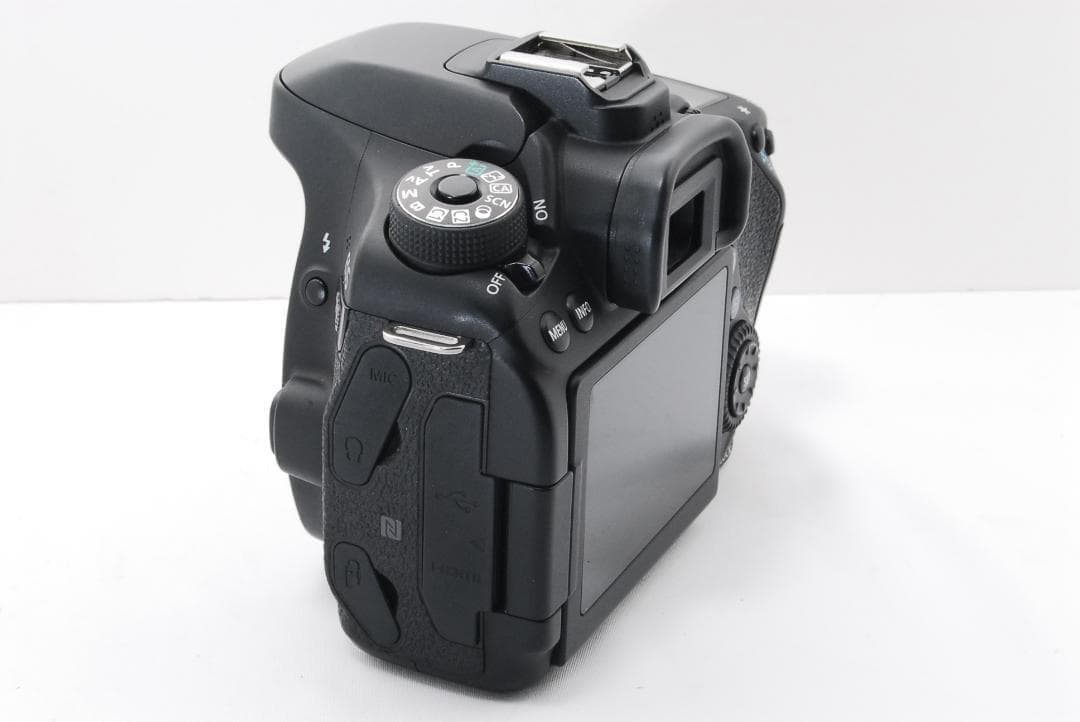 高性能 Canon EOS 80D Wi-Fi搭載でスマホに転送可能