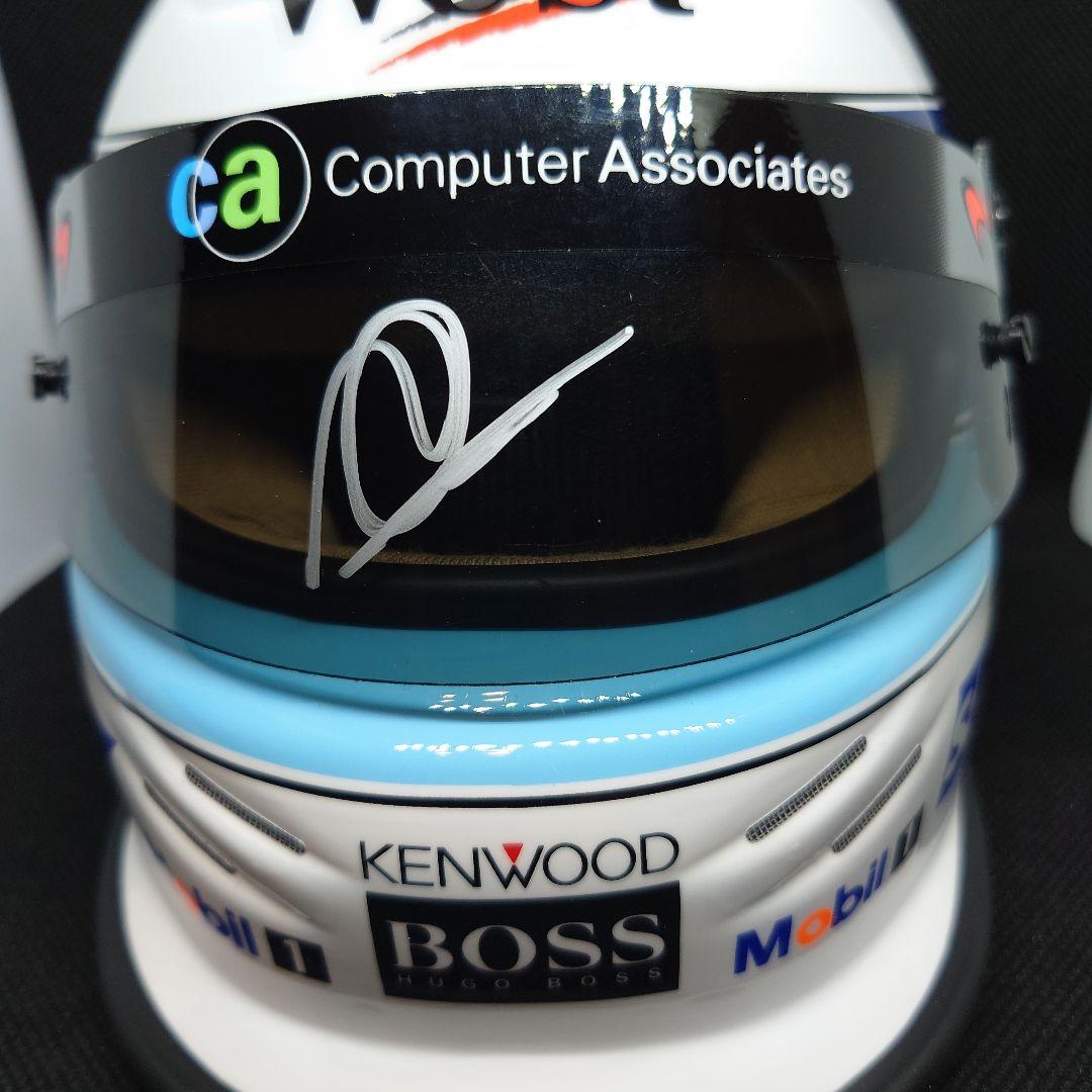 1/2 ヘルメット M.ハッキネン マクラーレン 2001年 ウエスト仕様