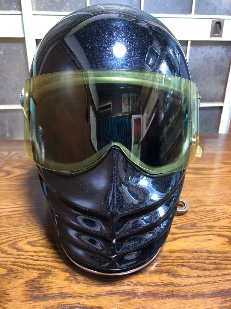 TT&CO トンプソンRT ブラックラメ　イエローシールド