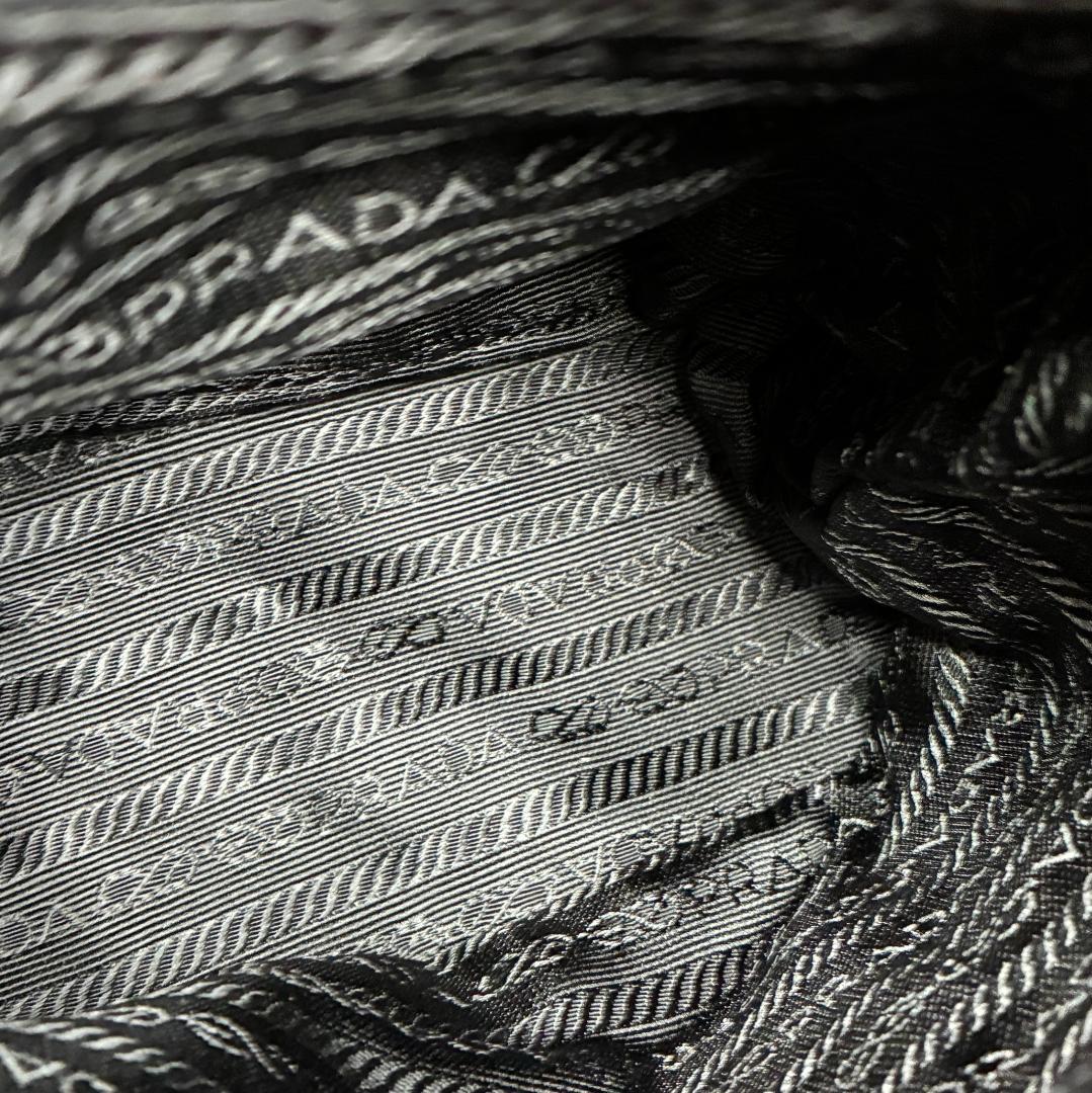 PRADA プラダ ナイロン ハンドバッグ 赤 レッド A1355A1