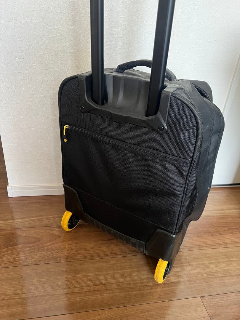 ATHLETA キャリーバッグ　キャスター付き　黒