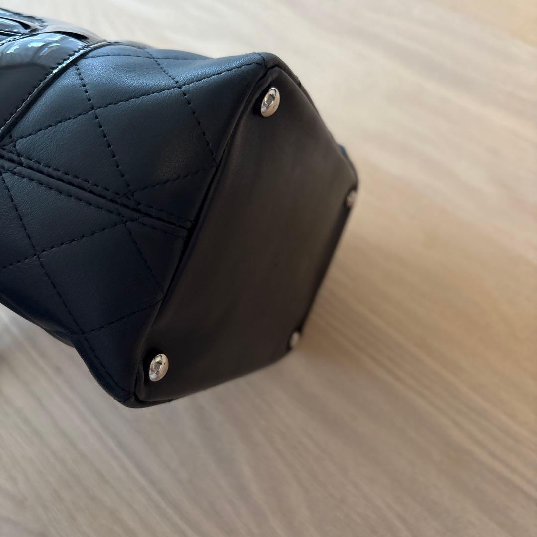 シャネル　カンボンライン