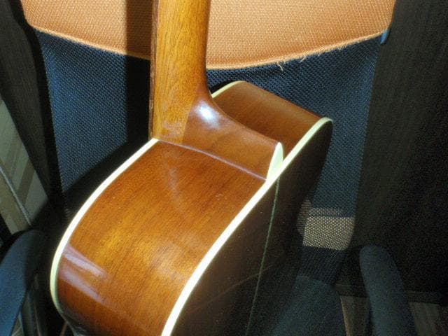 Morris アコースティックギター　Ｗ-18　程度良い　音も良い