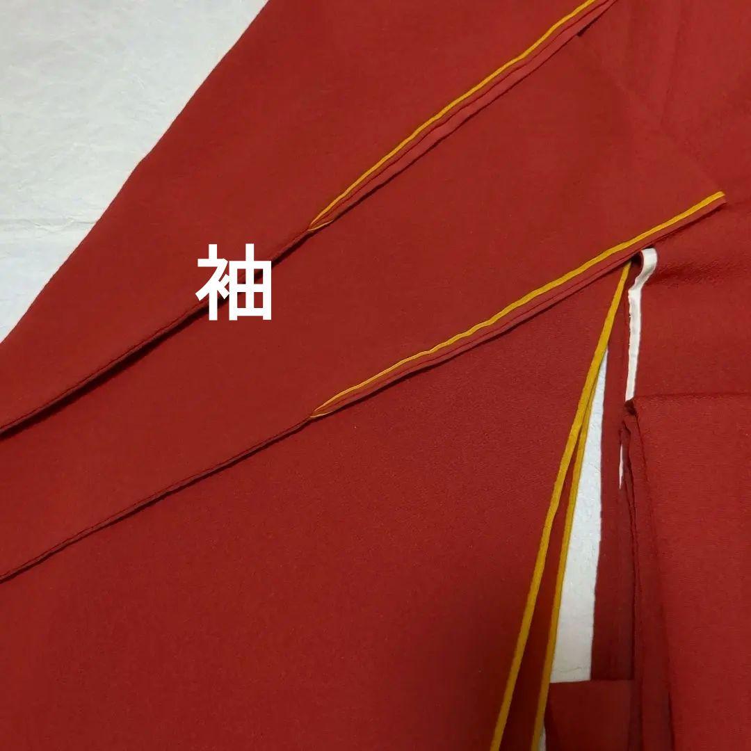 縮緬無地の振袖　ふきに凝った 親子共有　小物で楽しむ振袖
