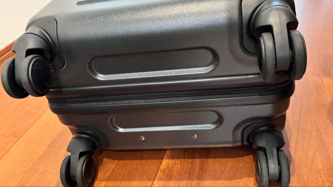 BMSG 中型キャリーケース ブラック