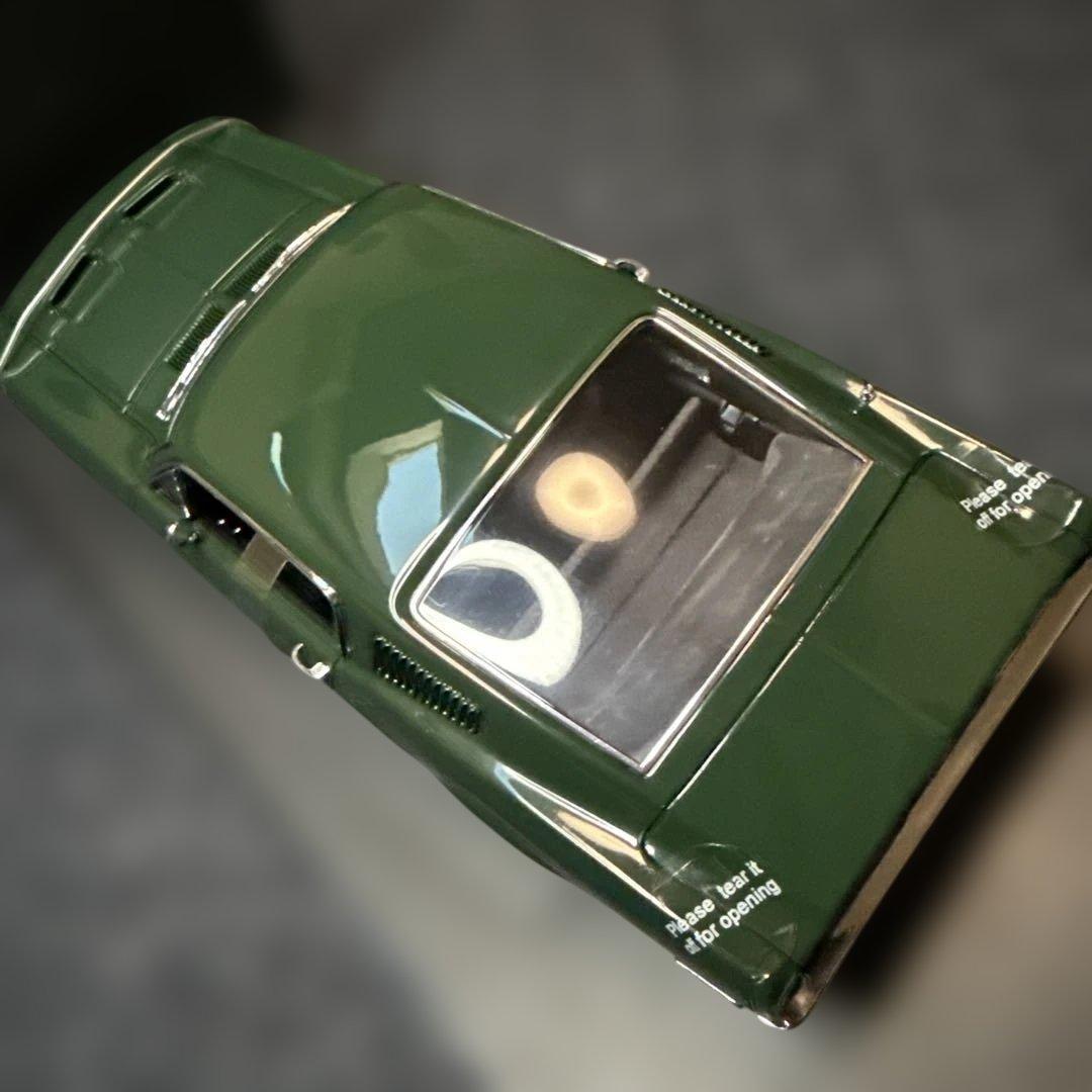 オートアート 1/18 ブリット マスタング オリジナル ダイキャストモデル