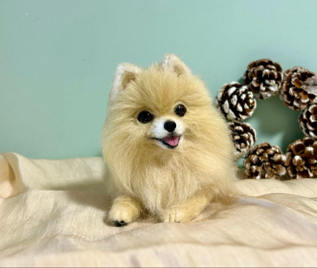 羊毛フェルト　にこにこポメラニアン　クリーム