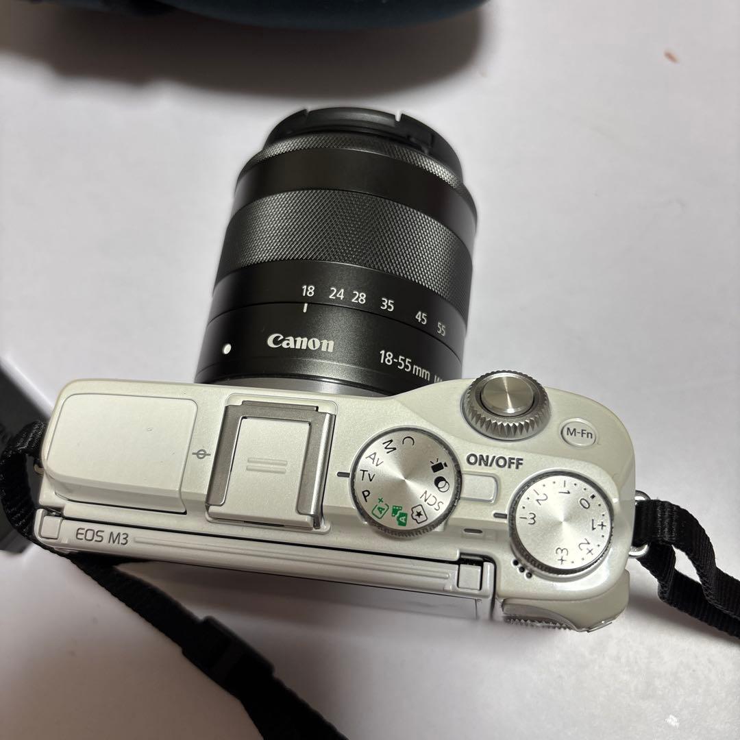 Canon EOS M3 ホワイト 18-55mmレンズ付き