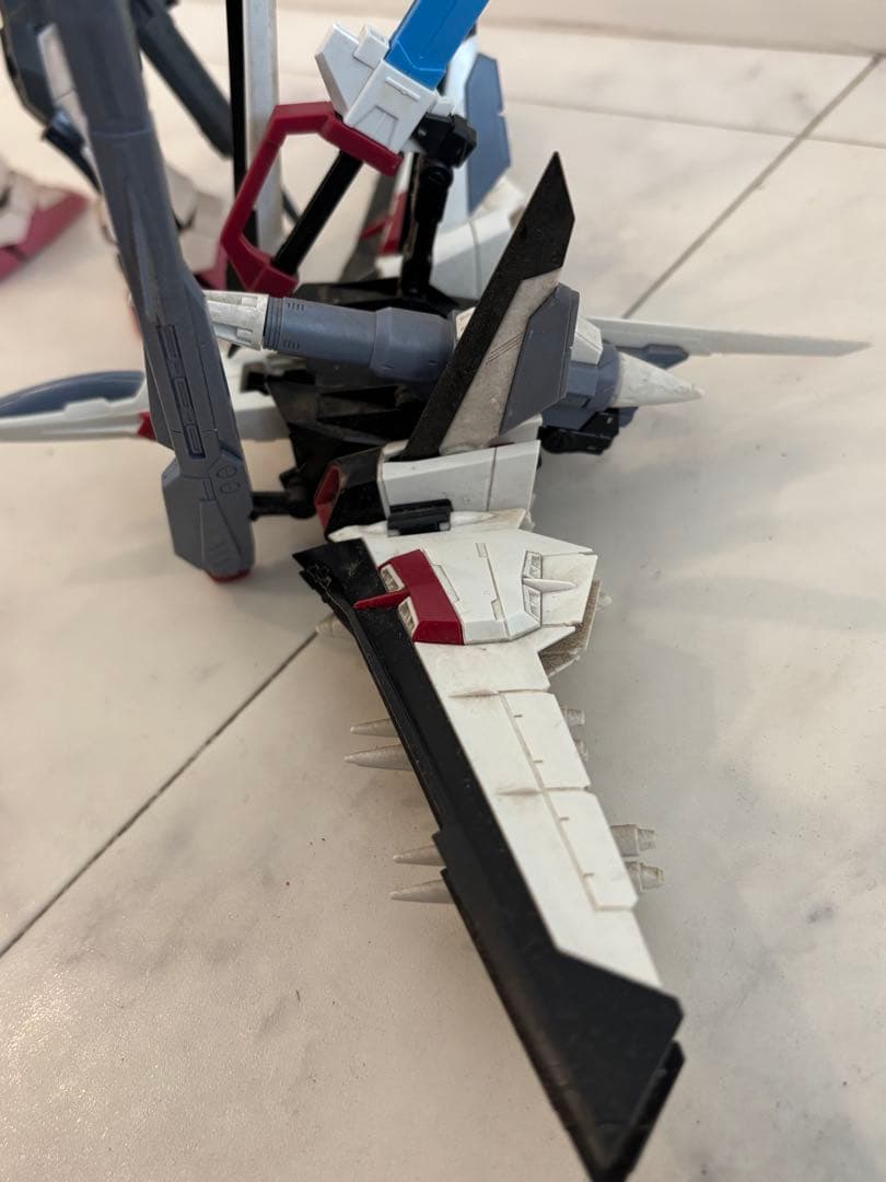 ガンダム ガンプラ ストライクルージュ プラモデル